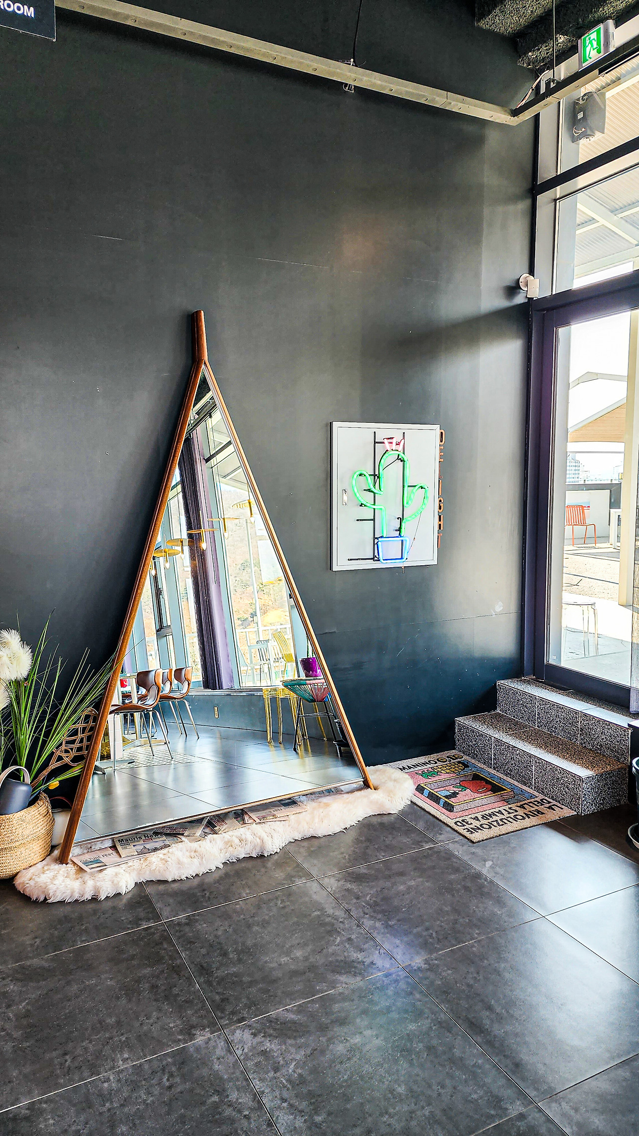 청주 명암저수지 뷰 딜라이트 카페 (7).jpg