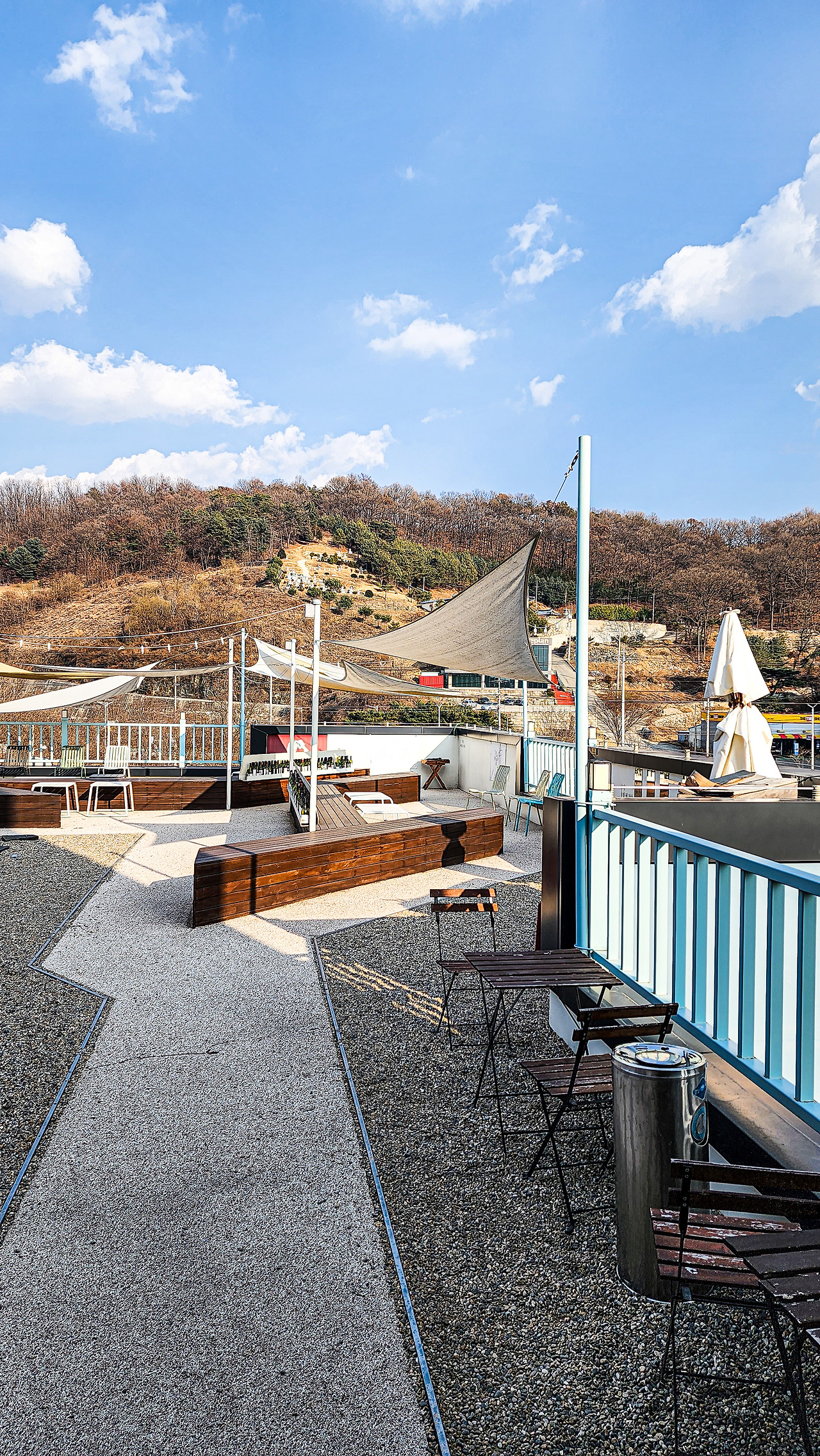 청주 명암저수지 뷰 딜라이트 카페 (24).jpg