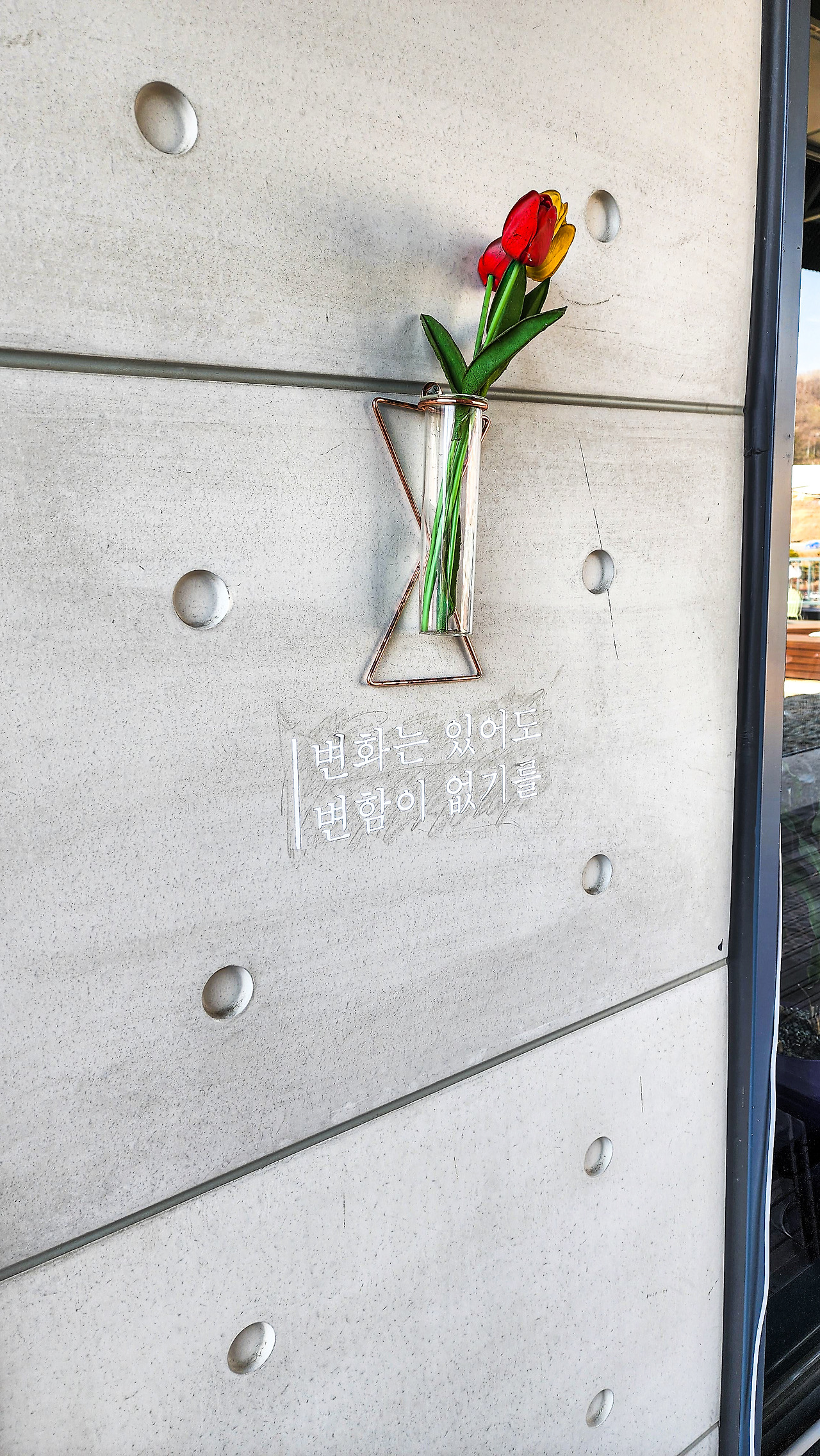 청주 명암저수지 뷰 딜라이트 카페 (16).jpg