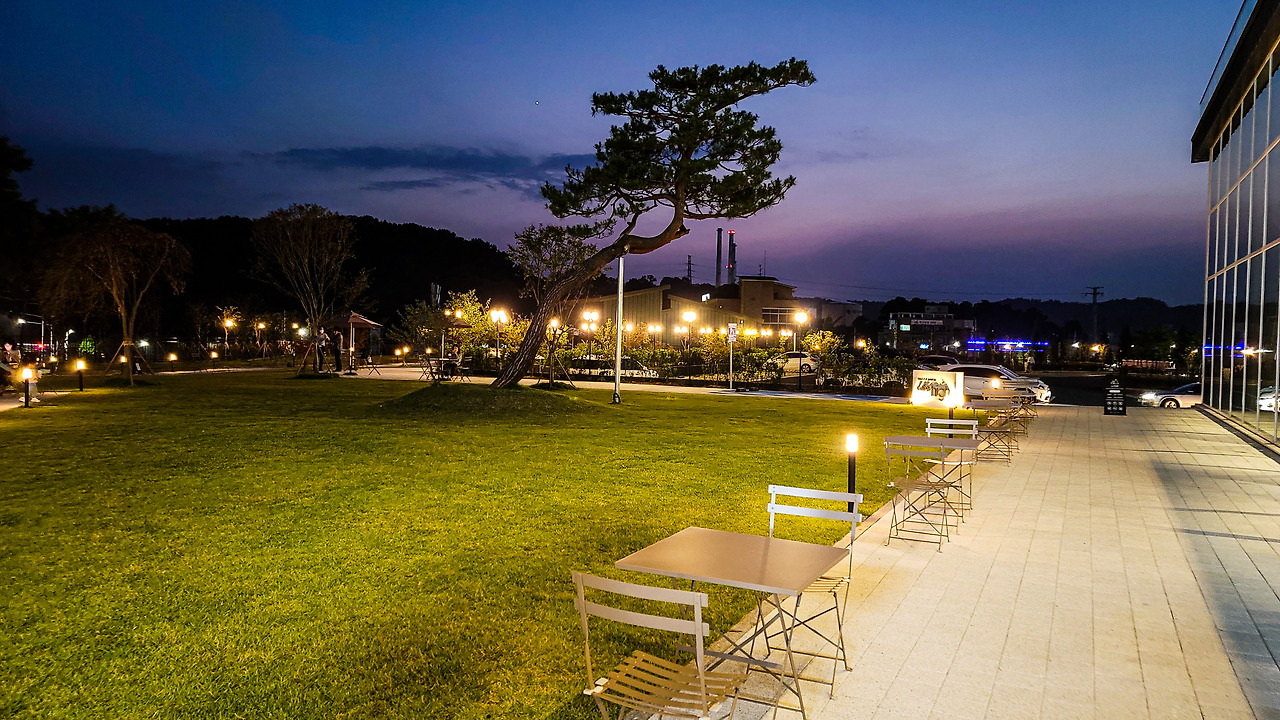 청주 성화동 하이 카페 (10).jpg