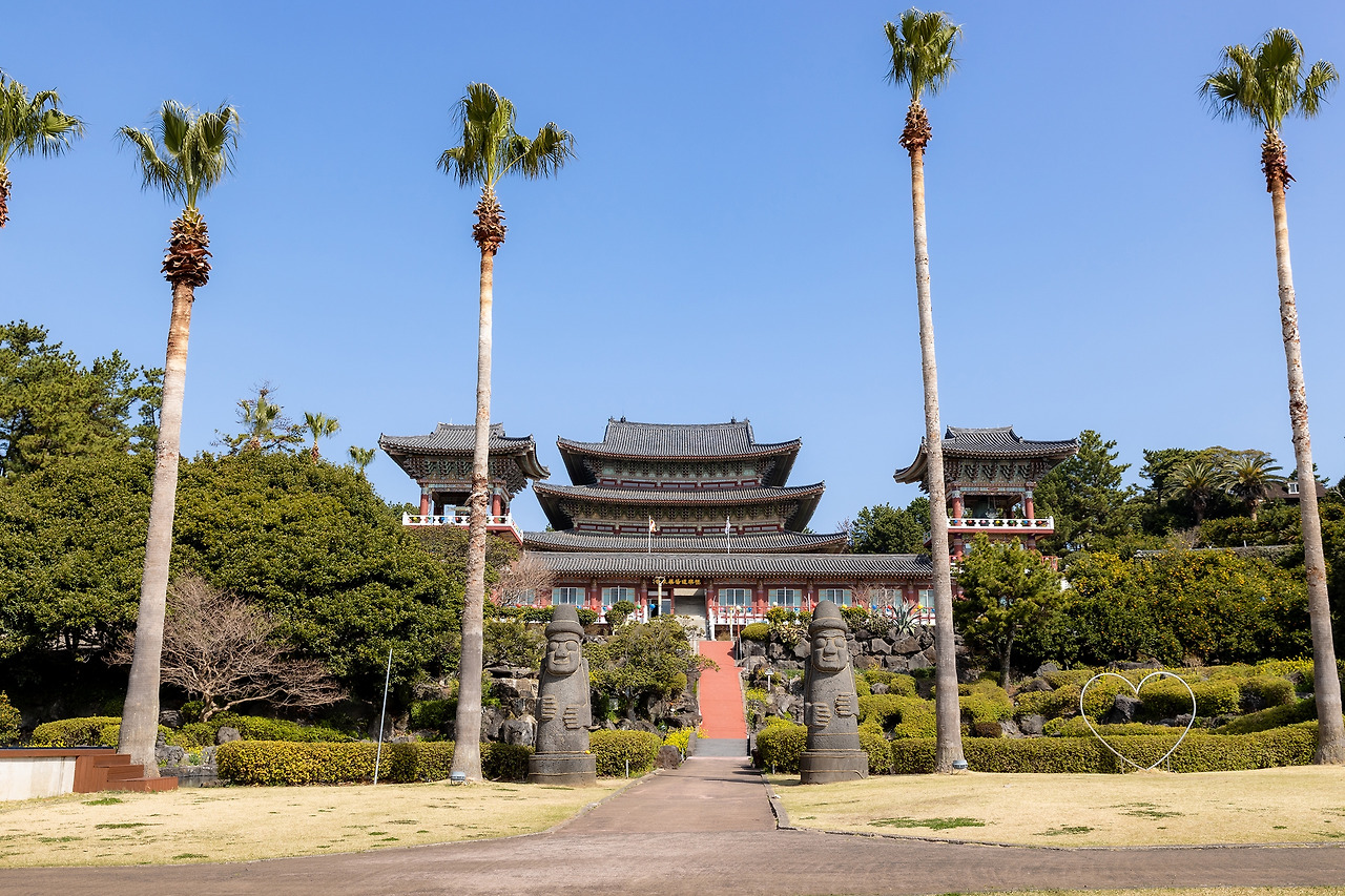 LSH_2828-RE main2.jpg