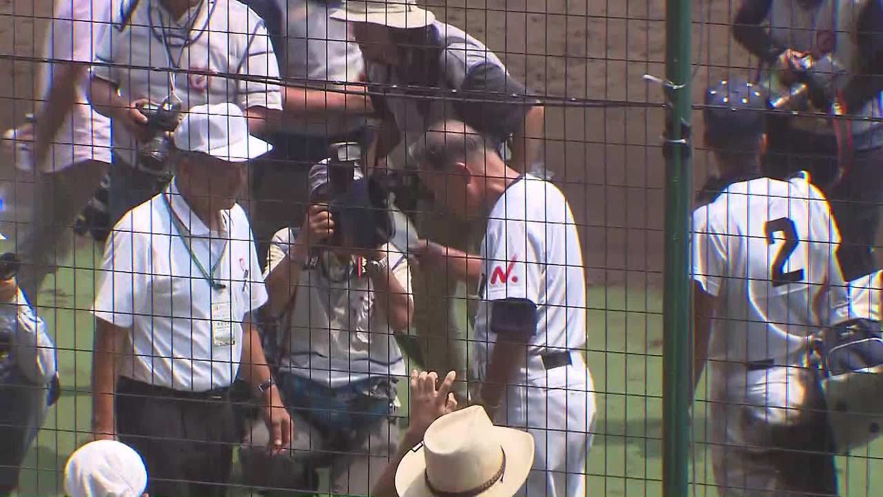 고시엔 패장 등번호 없는 감독.jpg