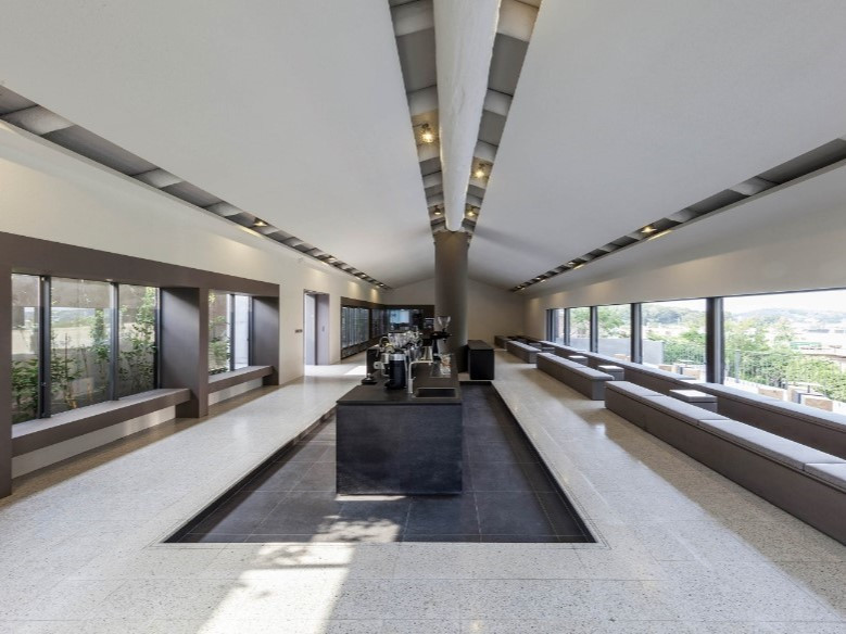 카페 진정성 본점.jpg