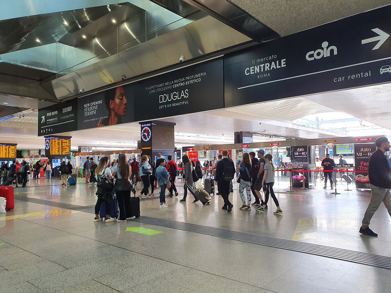 떼르미니역 전경.jpg