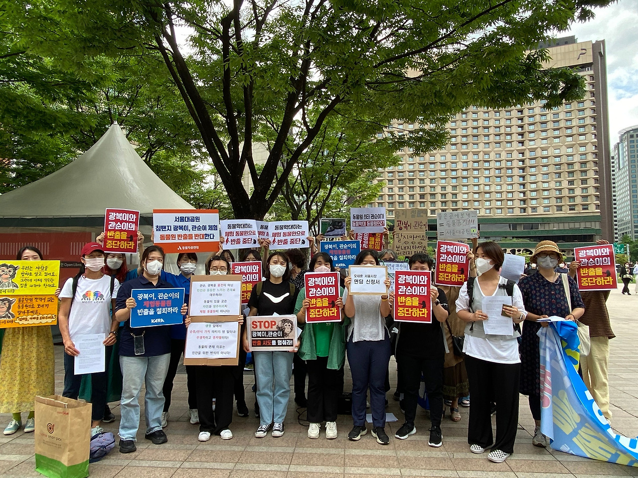 1_6차집회_시청4_KakaoTalk_Photo_2022-06-14-17-10-06 026.jpg