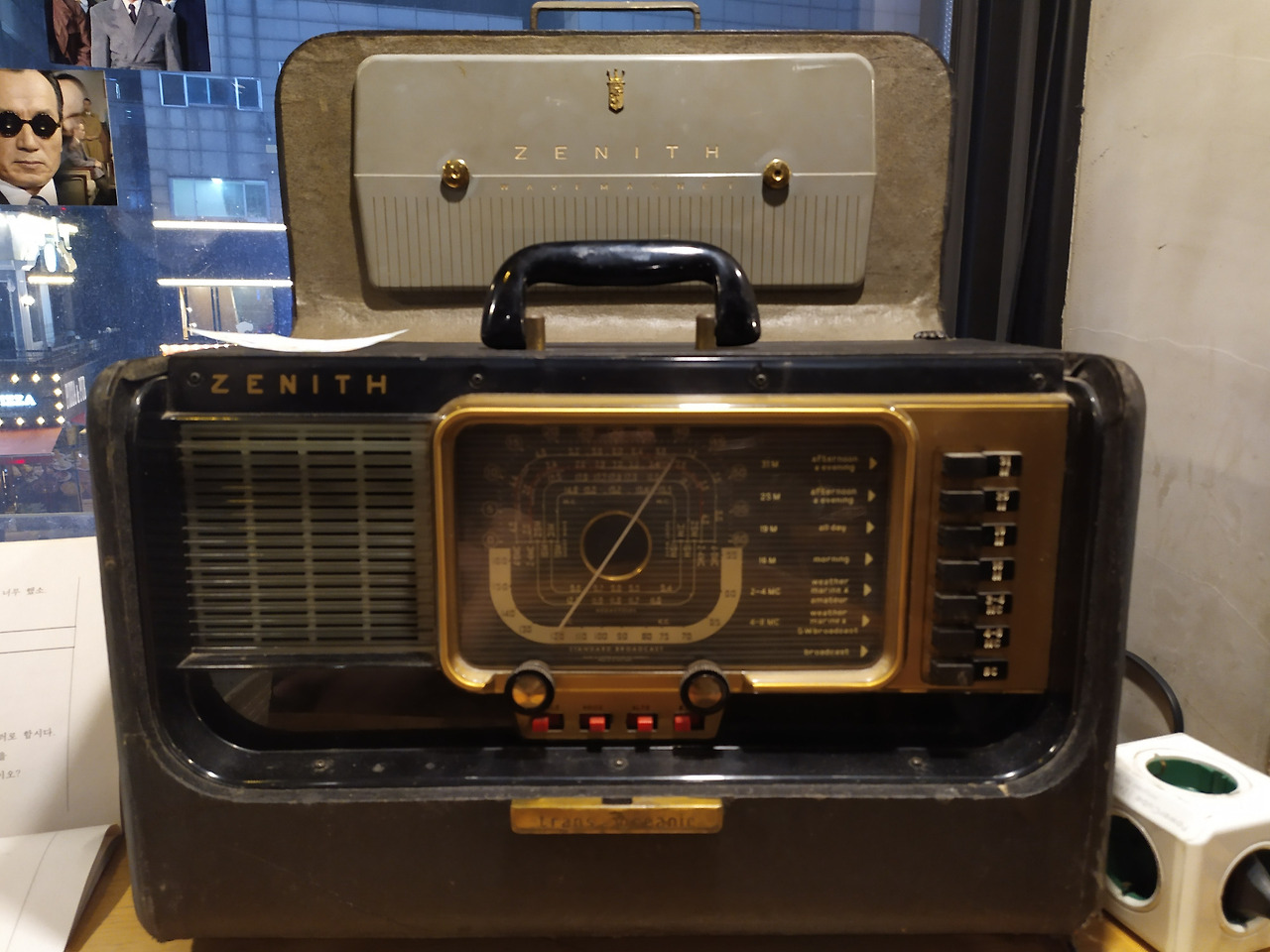 221121_팬심으로만들어낸야인시대팝업카페 방문 (15).jpg