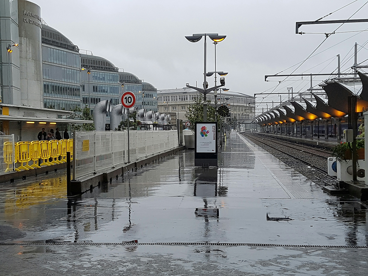 파리 북역.jpg