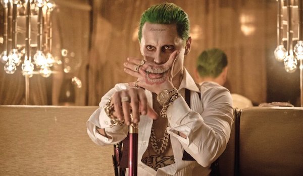 jared-leto-hand-smile-tattoo-suicide-squad-01-600x350.jpg