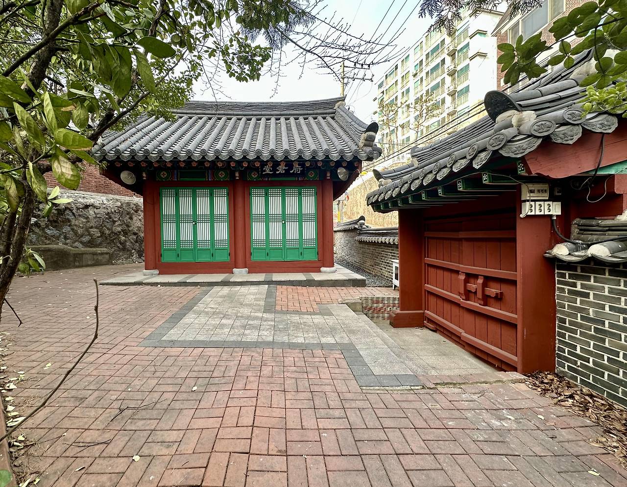 산천동 부군당.jpg