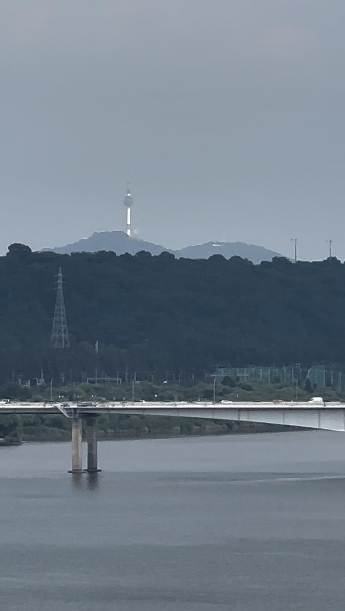 남산을 밀어낸 쓰레기산.jpg