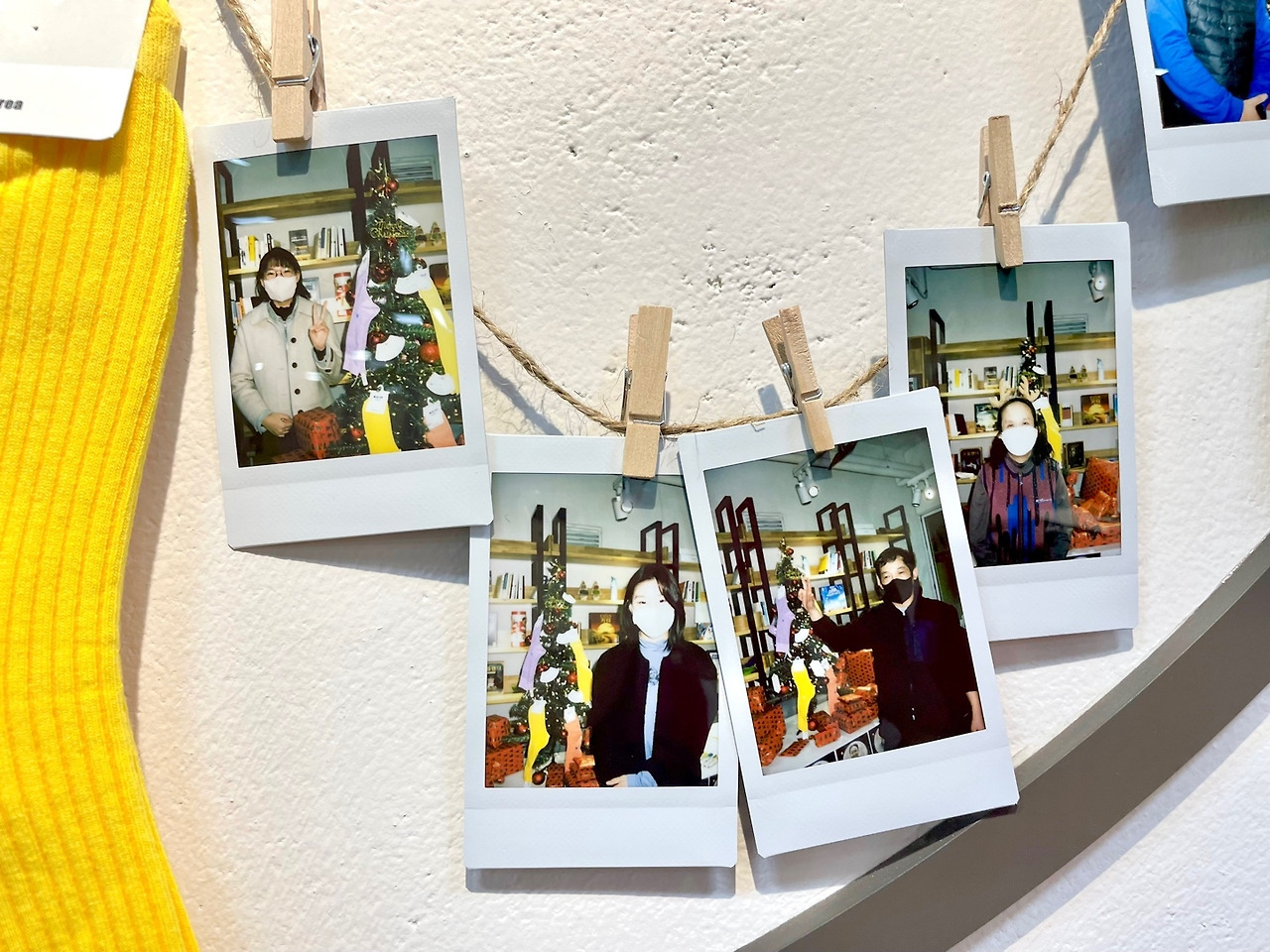 2022 핀휠 연말파티 폴라로이드2.jpg