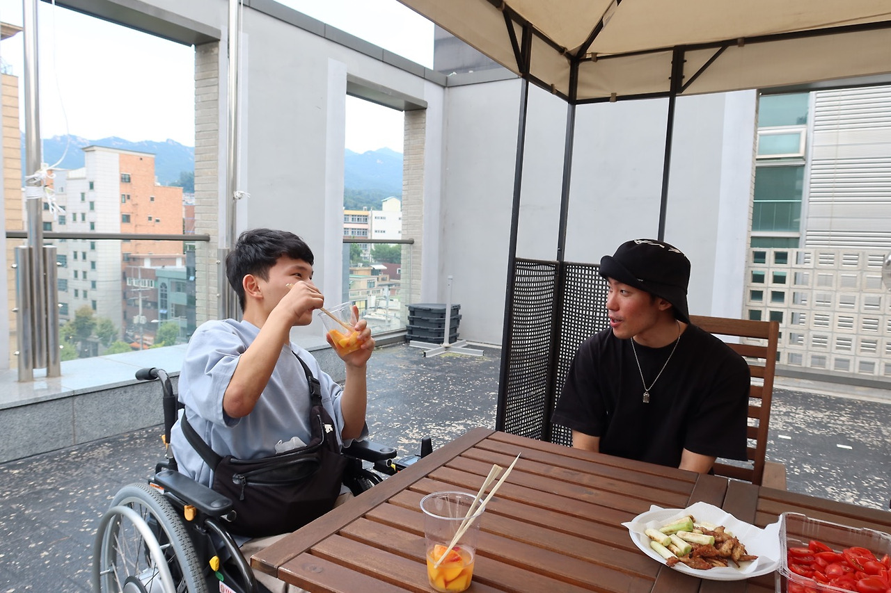 알바트로 준의 필살기 사교.jpg