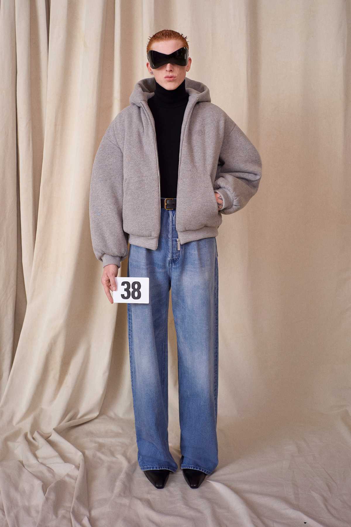 BALENCIAGA_COUTURE_38.jpg