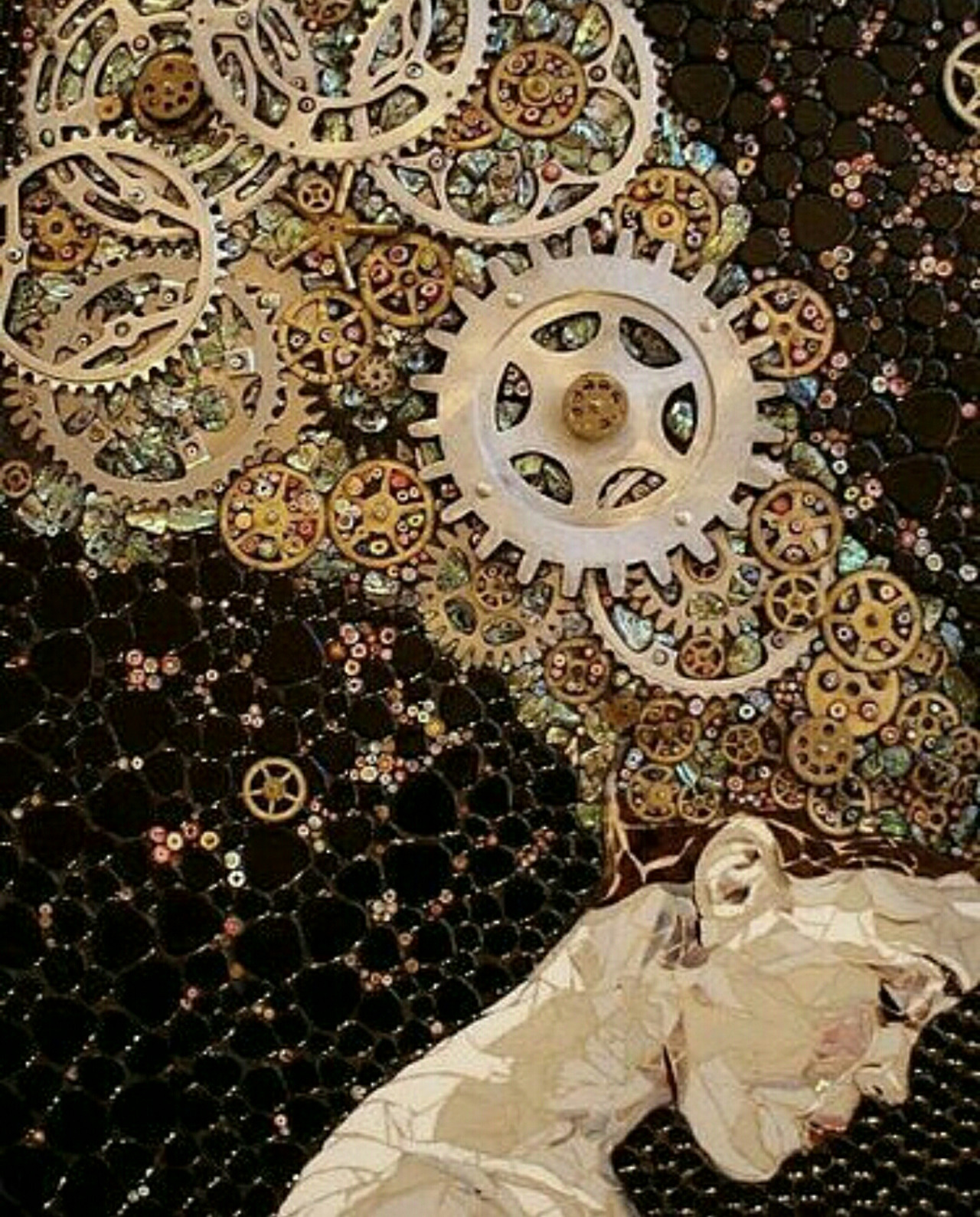 Bicycle Gears, Glass, Tile & MS – Mosaic Artist – Laura Harris.jpg