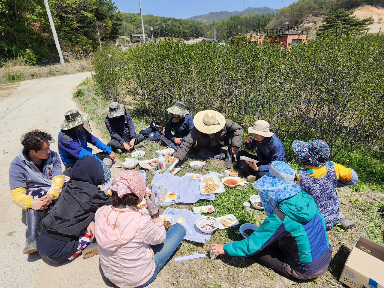 횡성 3주차 화요일_중국집에서 배달해온 점심식사_20220403_1651568723560.jpg