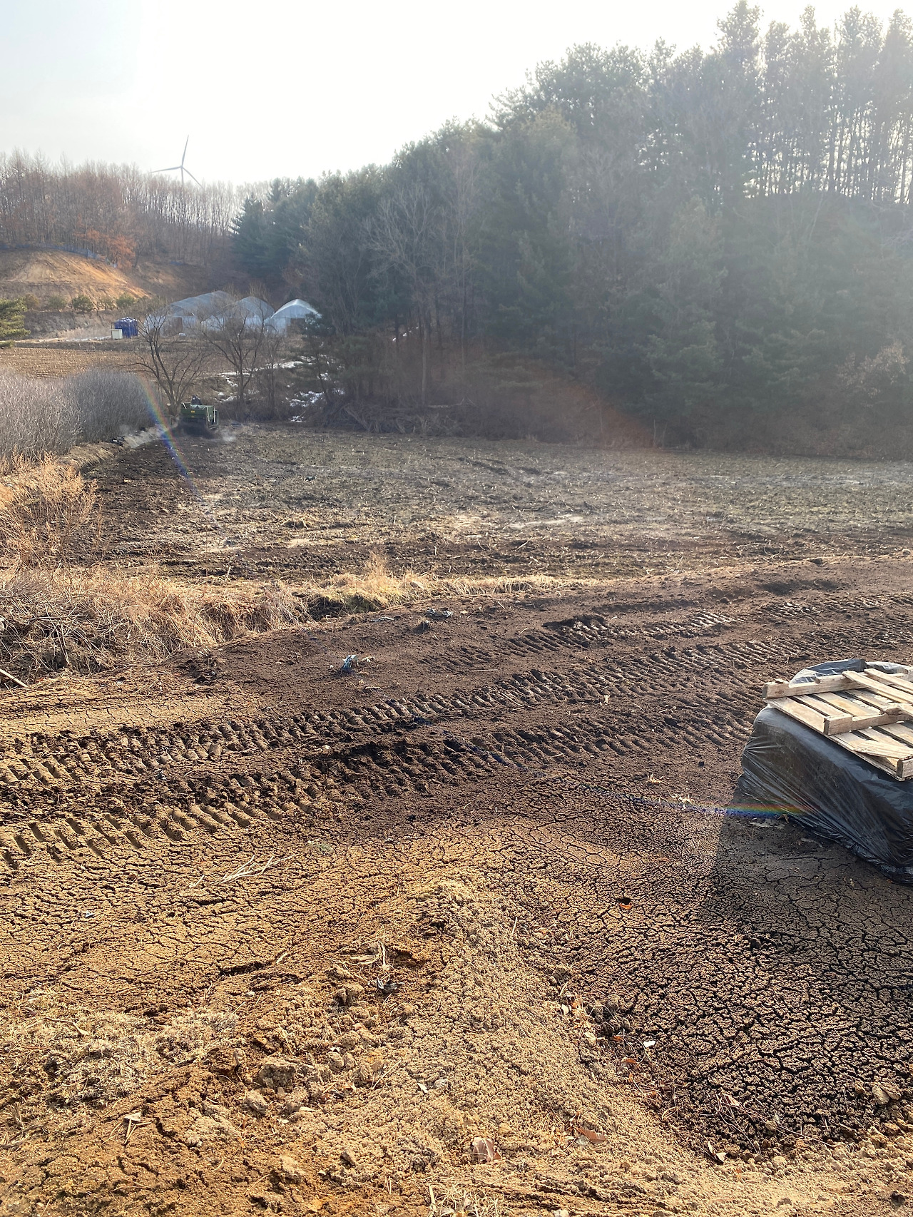 퇴비 살포 후 노지밭의 모습_20230307_1678234722280.jpg
