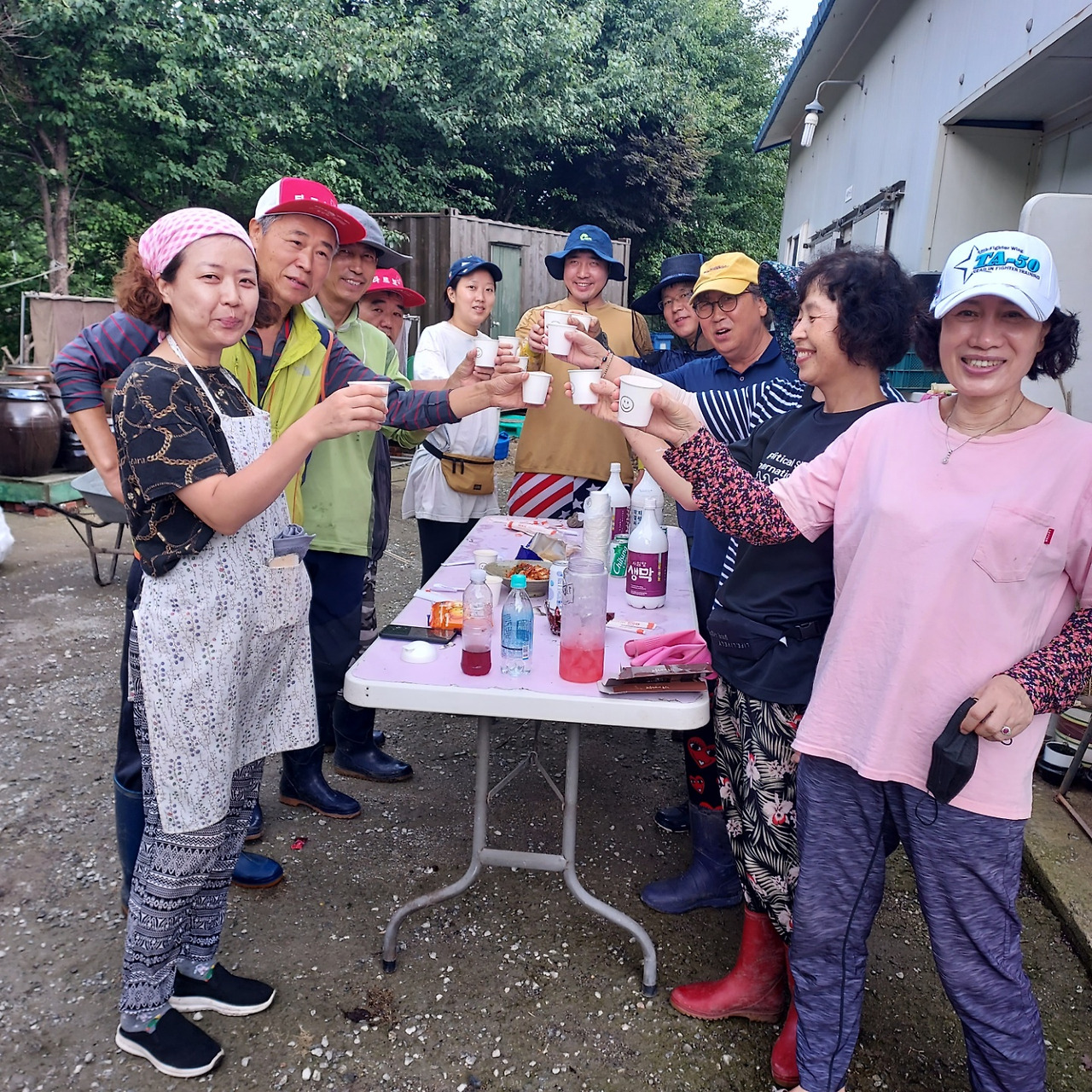 횡성 15주차 월요일_중복잔치 준비하기_준비작업 마무리뒤 막걸리 한잔_20220725_1658747913319.jpg