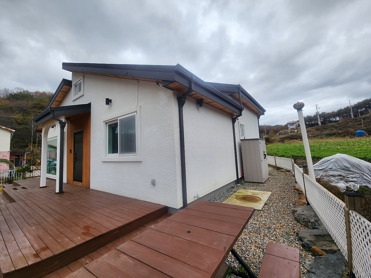 이사한 날 외부에서 찍은 새로운 집_20231027_115012.jpg