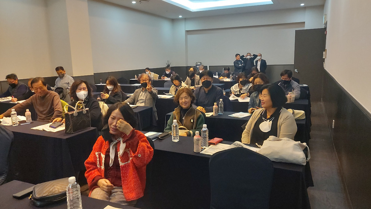 횡성 28주차 목요일_강원도지역 발표회_응원나온 동료들_20221027_1667242632708.jpg