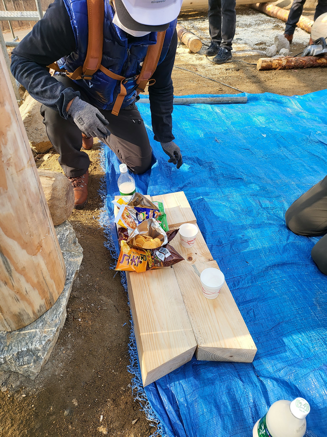 평창한옥학원_10주자 기둥 세우기_14_제사준비_20211221_105929.jpg