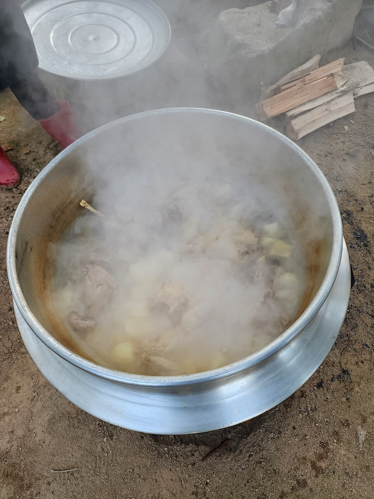 횡성 24주차 수요일_과정 마무리 축하파티_푹 삶아진 닭백숙_20220928_174021.jpg