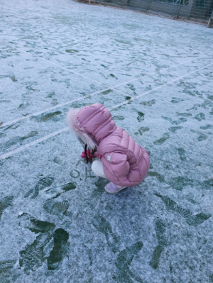 놀이터 눈.jpg