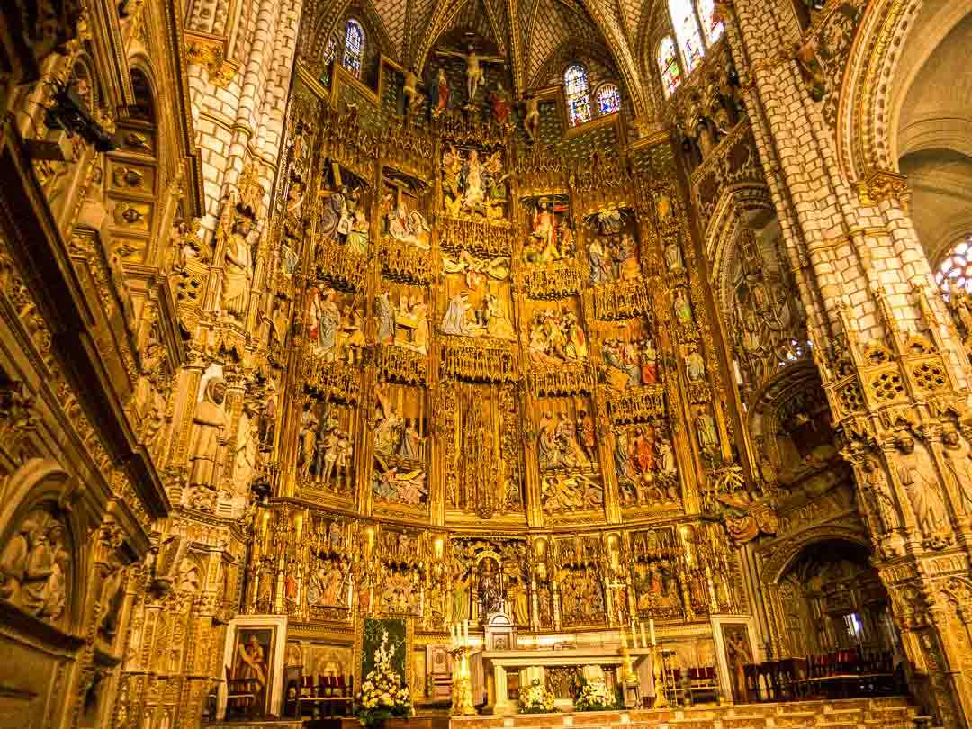 Spain_toledo-cathedral-altar-gold.jpg
