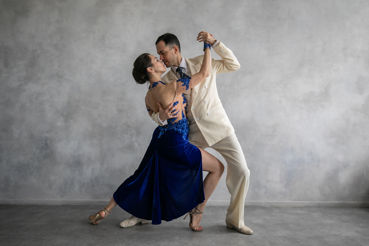 couple-of-professional-dancers-in-tango-movement-2024-11-28-21-39-19-utc.jpg