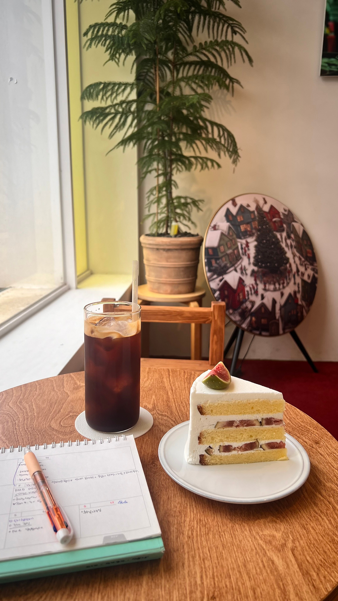 커피와 케이크를 향해.jpg