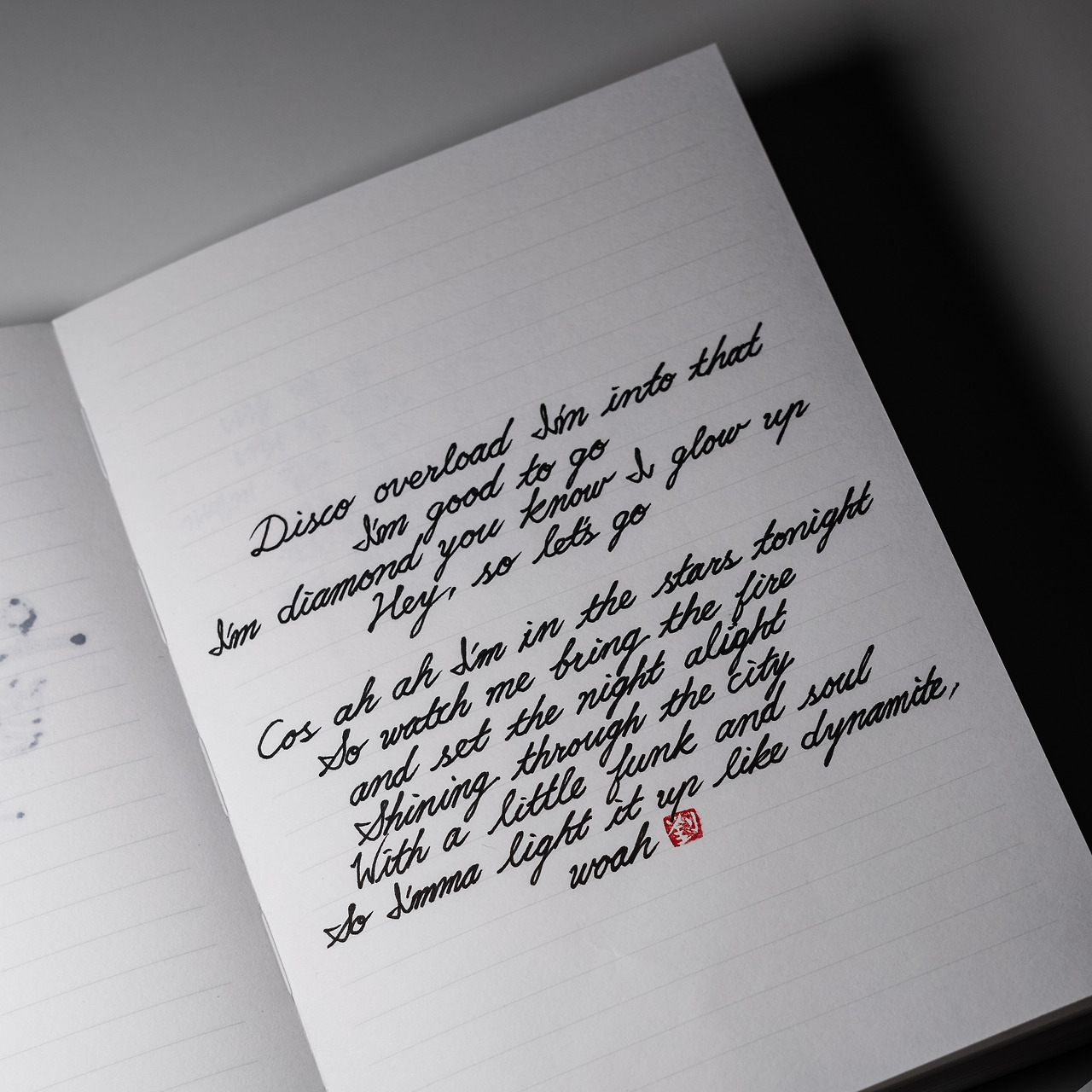 글쓰기 만년필.jpg