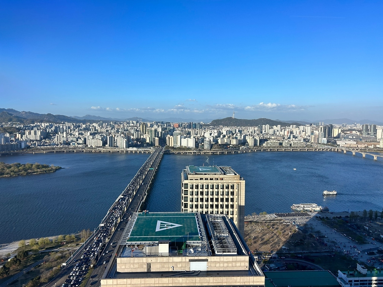 KakaoTalk_20230413_165502201_01 - olivia.zun박지윤.jpg