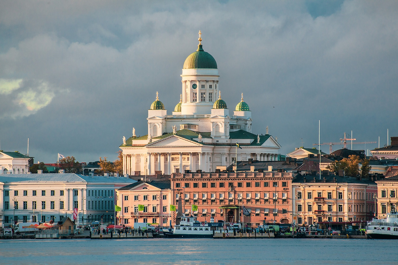 helsinki-cathedral-g17cec59d8_1920.jpg