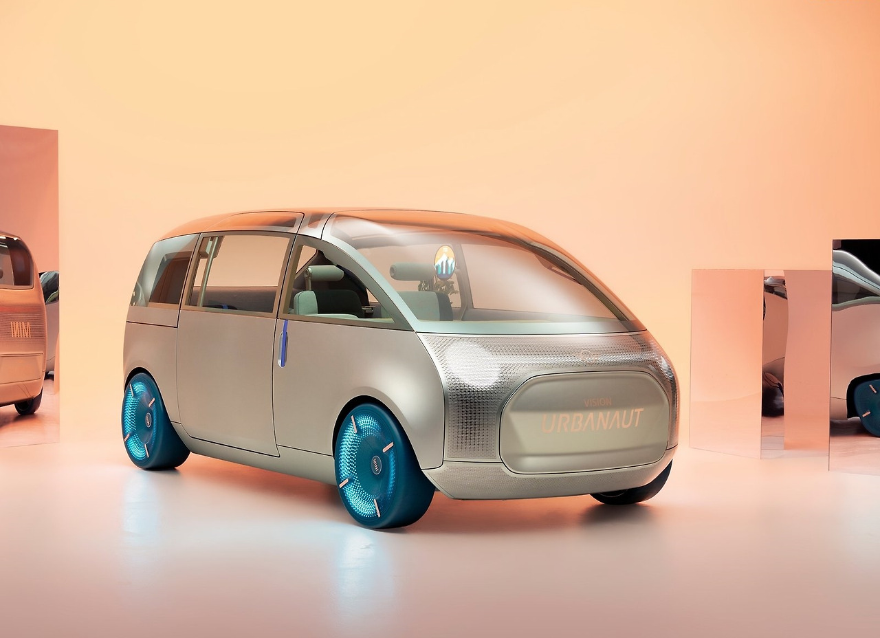 Mini-Vision_Urbanaut_Concept-2021-1600-06.jpg