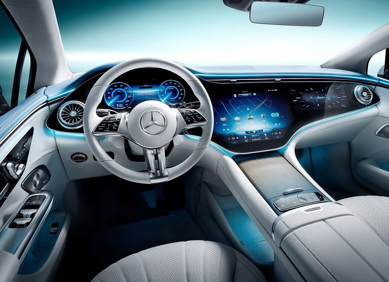 Mercedes-Benz-EQE-2023-1600-9d.jpg
