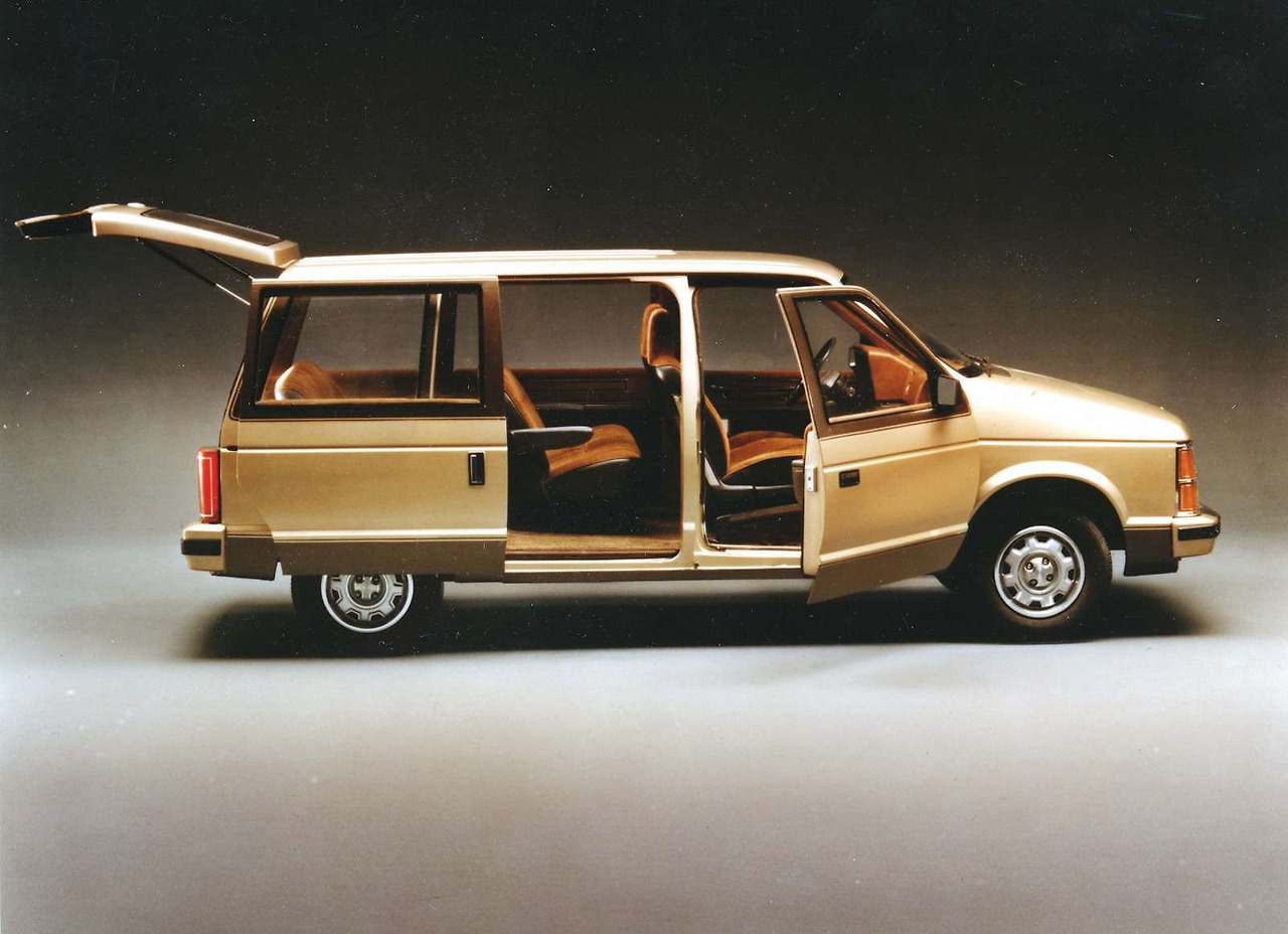 Dodge-Caravan-1984-1600-04.jpg