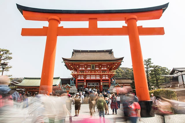Fushimi_Inari_Shrine.jpg