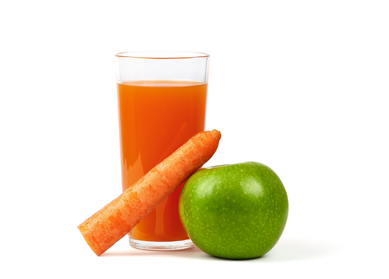 fresh-apple-carrot-and-glass-of-juice-2022-11-17-16-02-06-utc.jpg