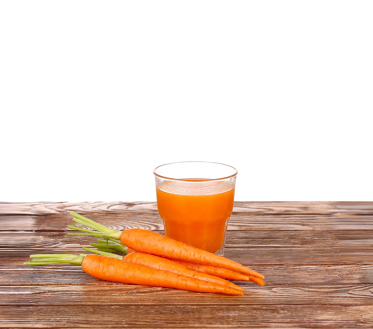 healthy-food-carrots-and-carrots-juice-2021-11-01-16-56-41-utc.jpg