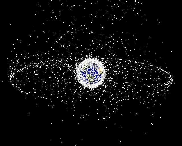 space-junk-11644_640.jpg