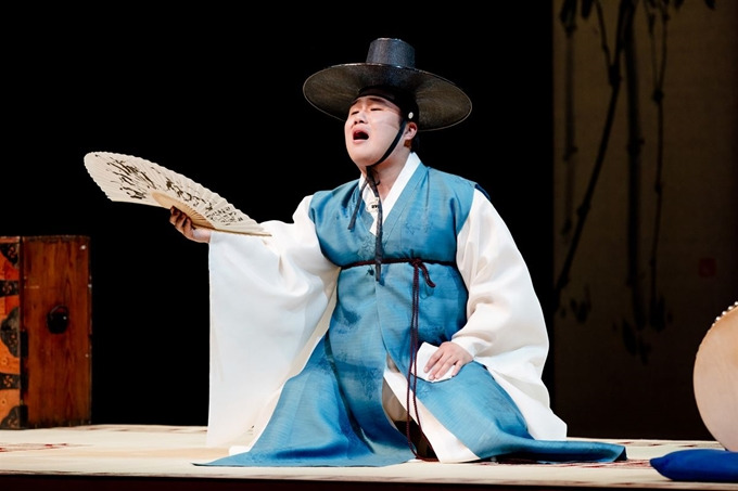 판소리 부채.jpg