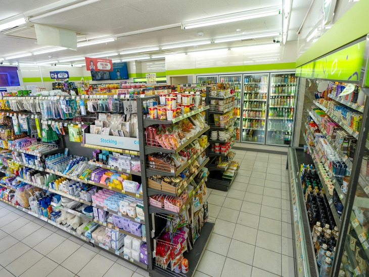 convenience_store.jpg
