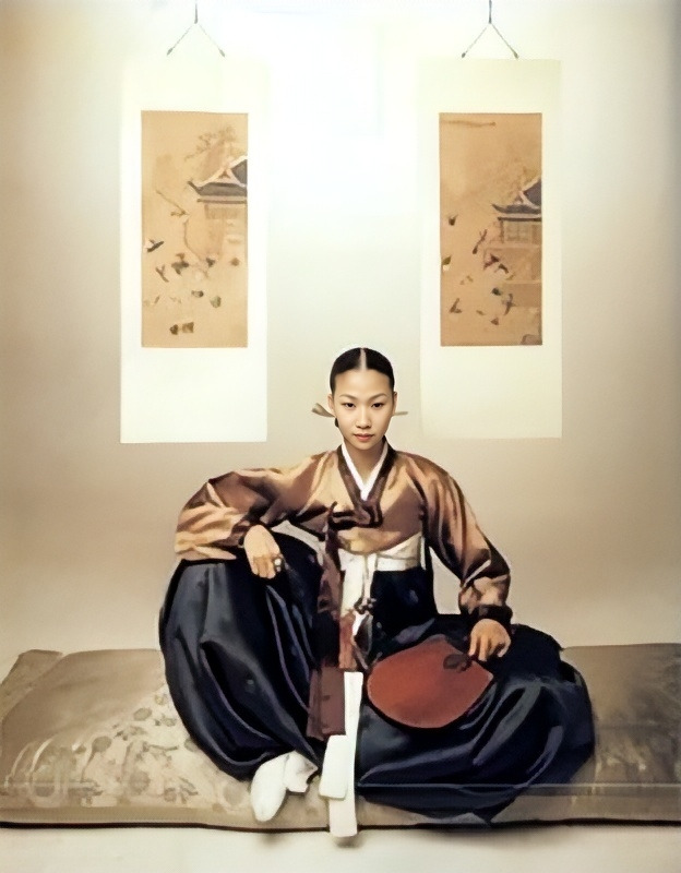 조선 말 나합(羅蛤. 나주조개)으로 불리며 세도를 휘둘렀던 김좌근의 첩 양씨. 사진 위키백과.jpg