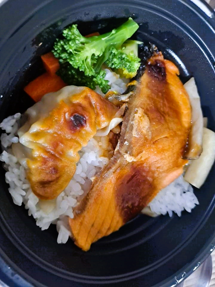 연어덮밥 (2).jpg