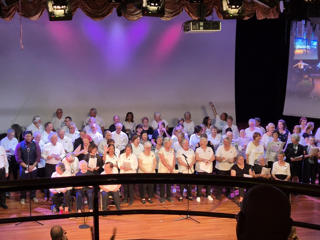 승객들의 합창.jpg