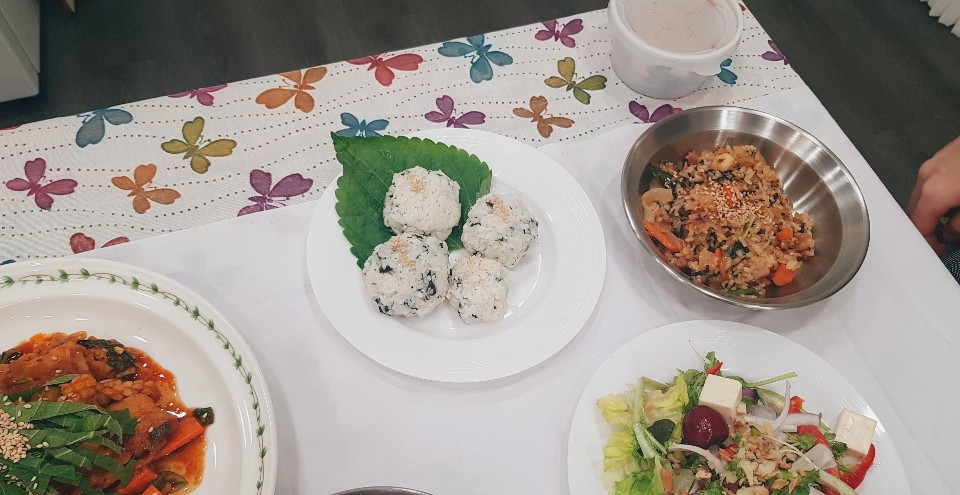 우리 조가 만든 주먹밥.jpg