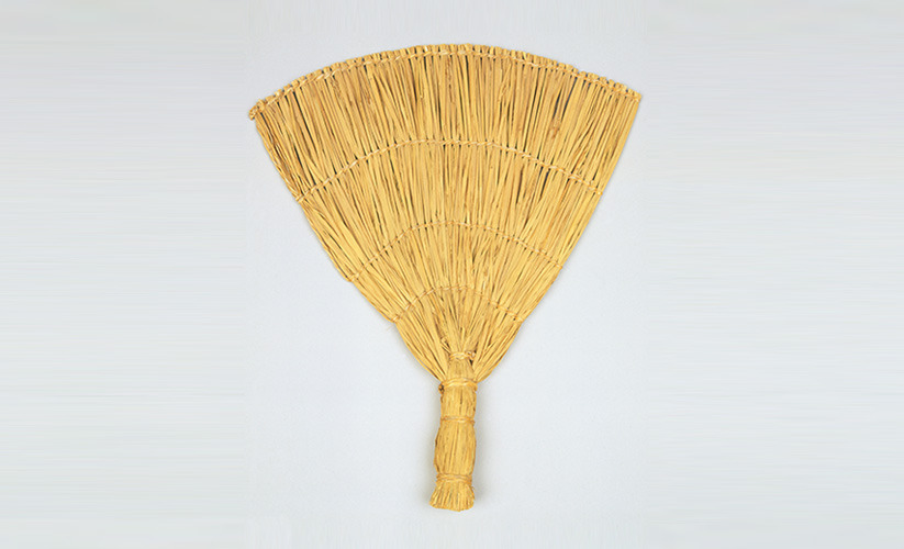 짚 부채.jpg