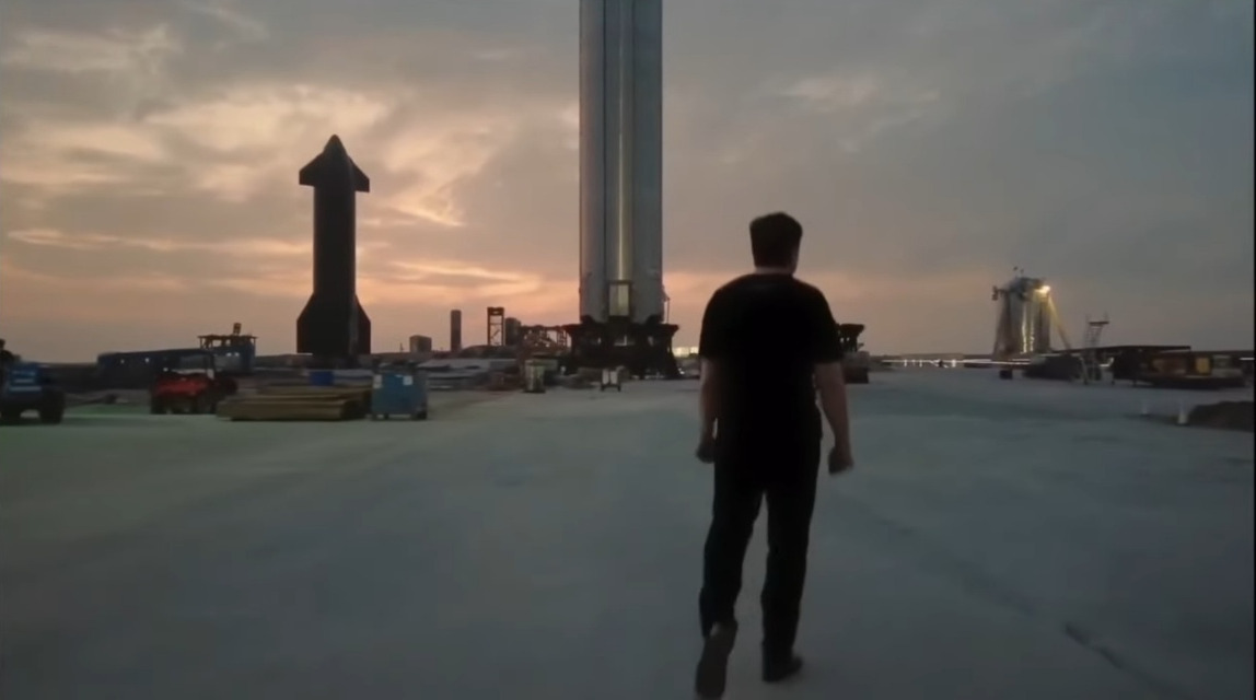 일론 스타쉽.jpg