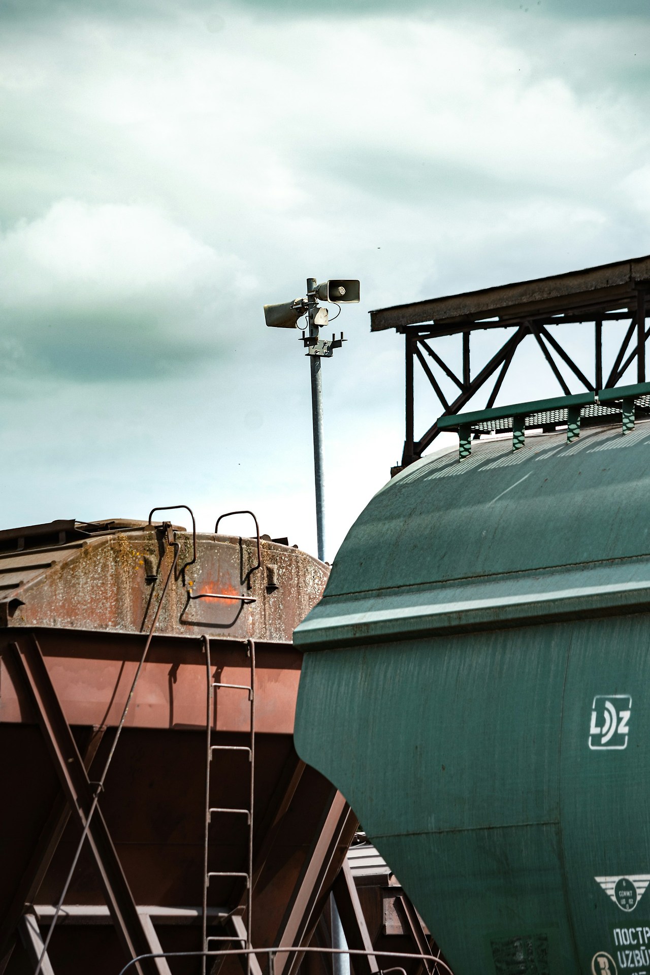 alvis-taurens-GhOdtcdKWY8-unsplash (1).jpg