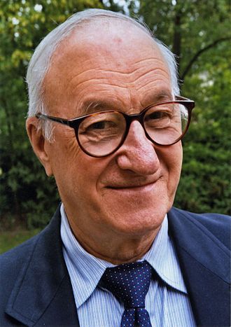 330px-Albert_Bandura_Psychologist.jpg