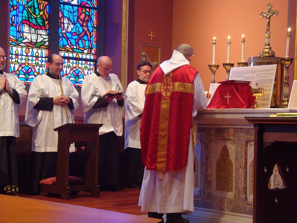960px-Palm-sunday-latin-mass.jpg